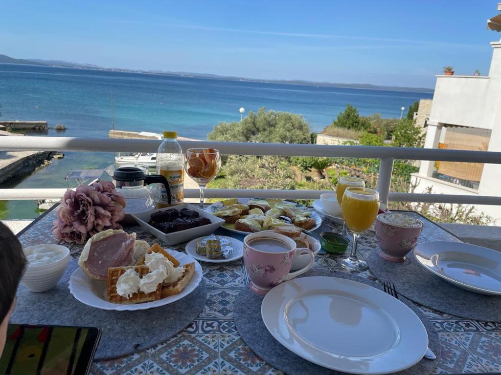 Apartmani Sollei Petrcane Luaran gambar