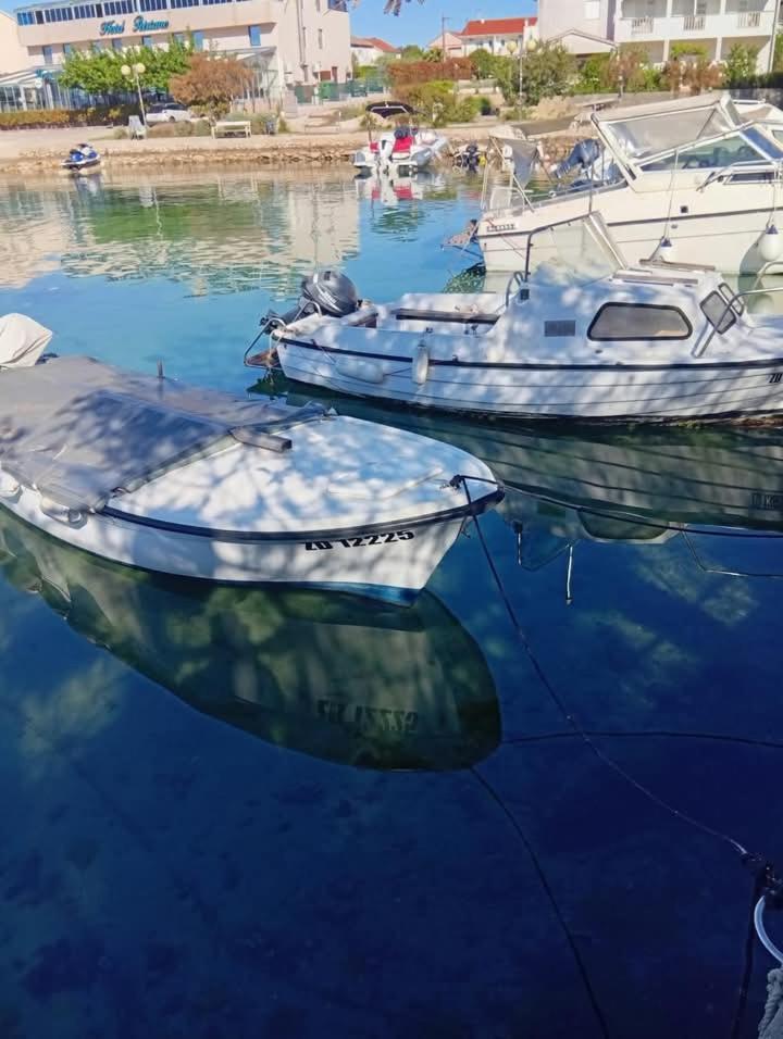 Apartmani Sollei Petrcane Luaran gambar
