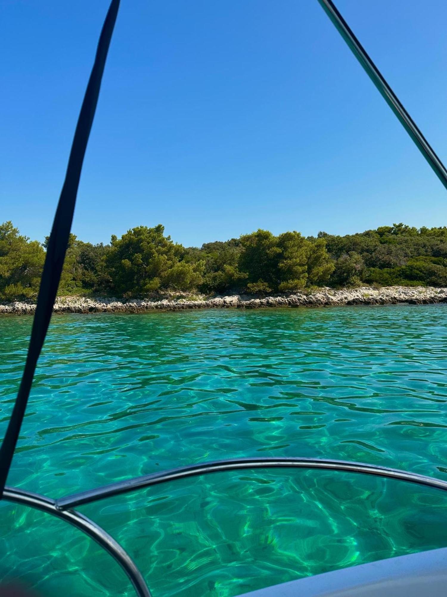 Apartmani Sollei Petrcane Luaran gambar